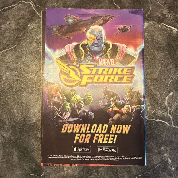 Marvel Comics bundle: Black Panther & Ms Marvel with Predator/Alien - Picture 6 of 9